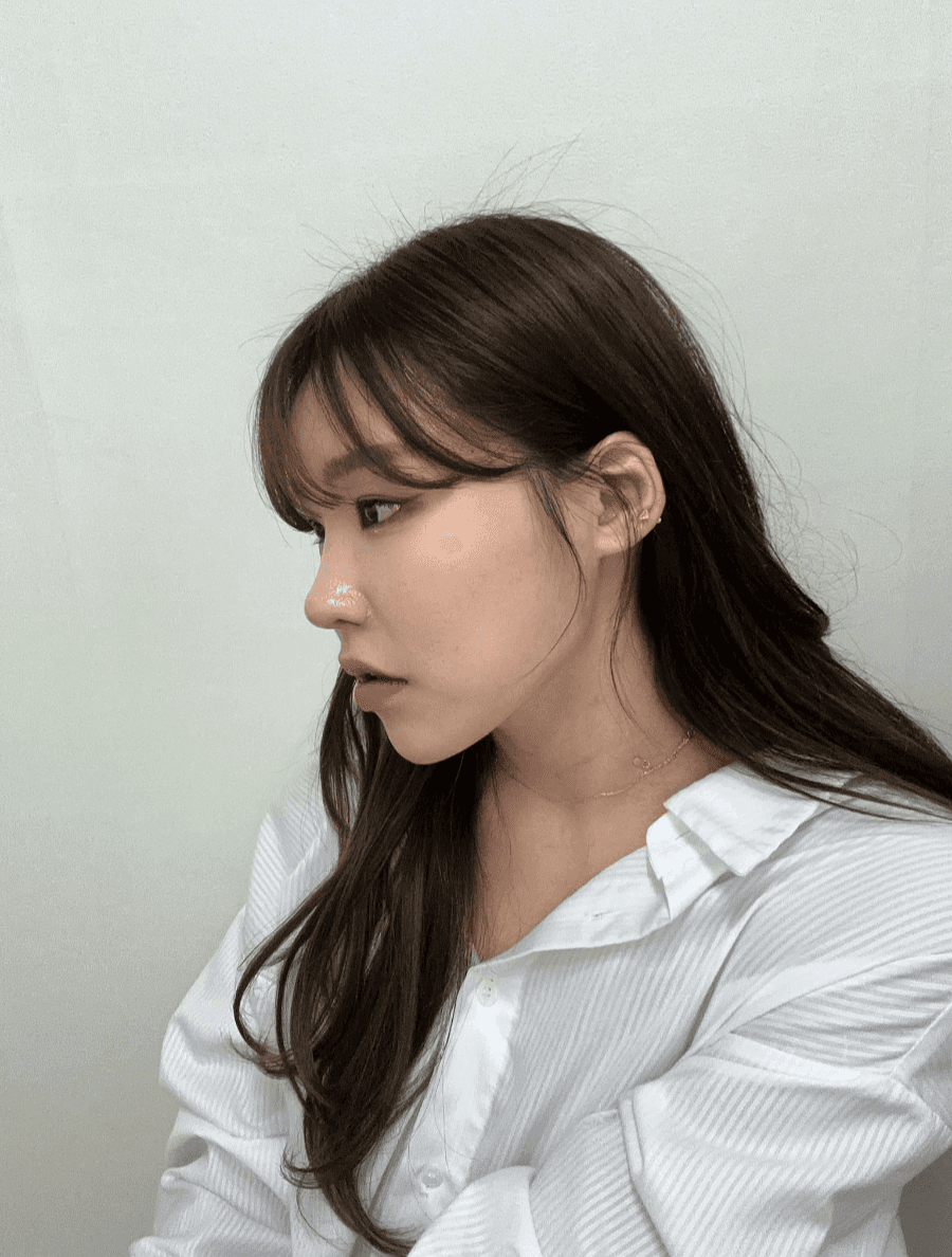 ศัลยกรรมแก้จมูกและมุมระหว่างจมูกกับริมฝีปาก กระดูกอ่อนซี่โครงของตนเอง— ภาพประกอบแสดงขั้นตอนการประเมินกรณีที่จมูกดูต่ำและปากดูยื่นออกมา 2/15