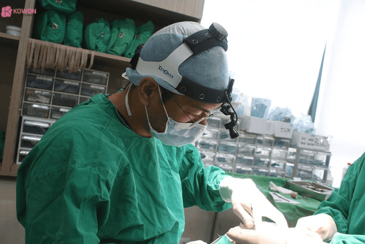 매부리코 성형·코골절수술 후에도 콧대가 높다면 — 더 깎을 수 있는지, 재수술로 무엇이 가능한지 관련 이미지 3/9