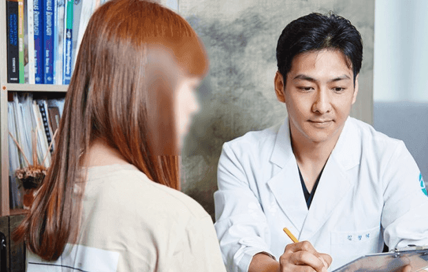 낮은코수술, 미간이 낮으면 왜 콧대만 세워서는 안 될까 — 시작점과 라인 연결 관련 이미지 5/6