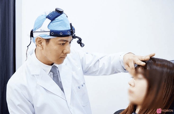 코수술 열흘 뒤 코끝이 내려앉았다면 — 실 풀림·기증 늑연골 상태와 재건수술 판단 관련 이미지 3/11