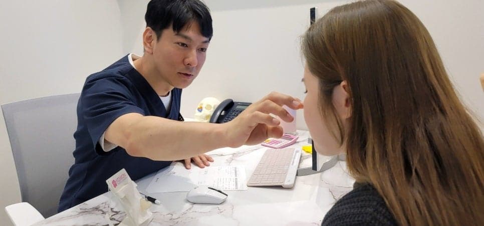 짧은코수술에 자가늑연골을 쓰는 이유 — 코끝만 내리면 다시 들리는 구조적 원인 관련 이미지 6/6
